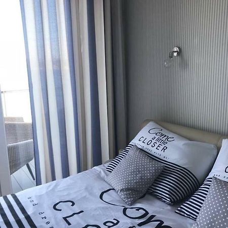 Апартаменты Apartament Z Widokiem Na Jezioro Рыдзево Экстерьер фото