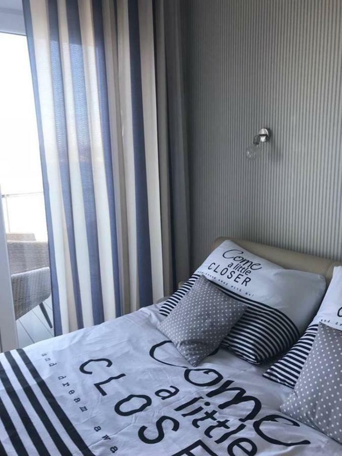 Апартаменты Apartament Z Widokiem Na Jezioro Рыдзево Экстерьер фото